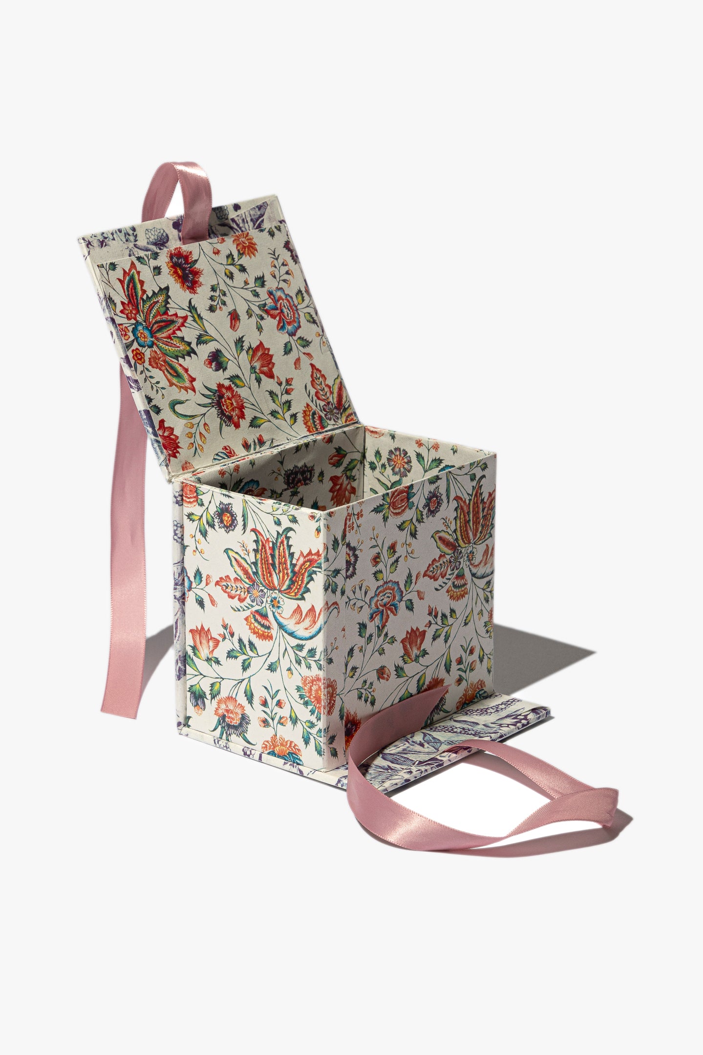 Polychrome Carnations Keepsake Box