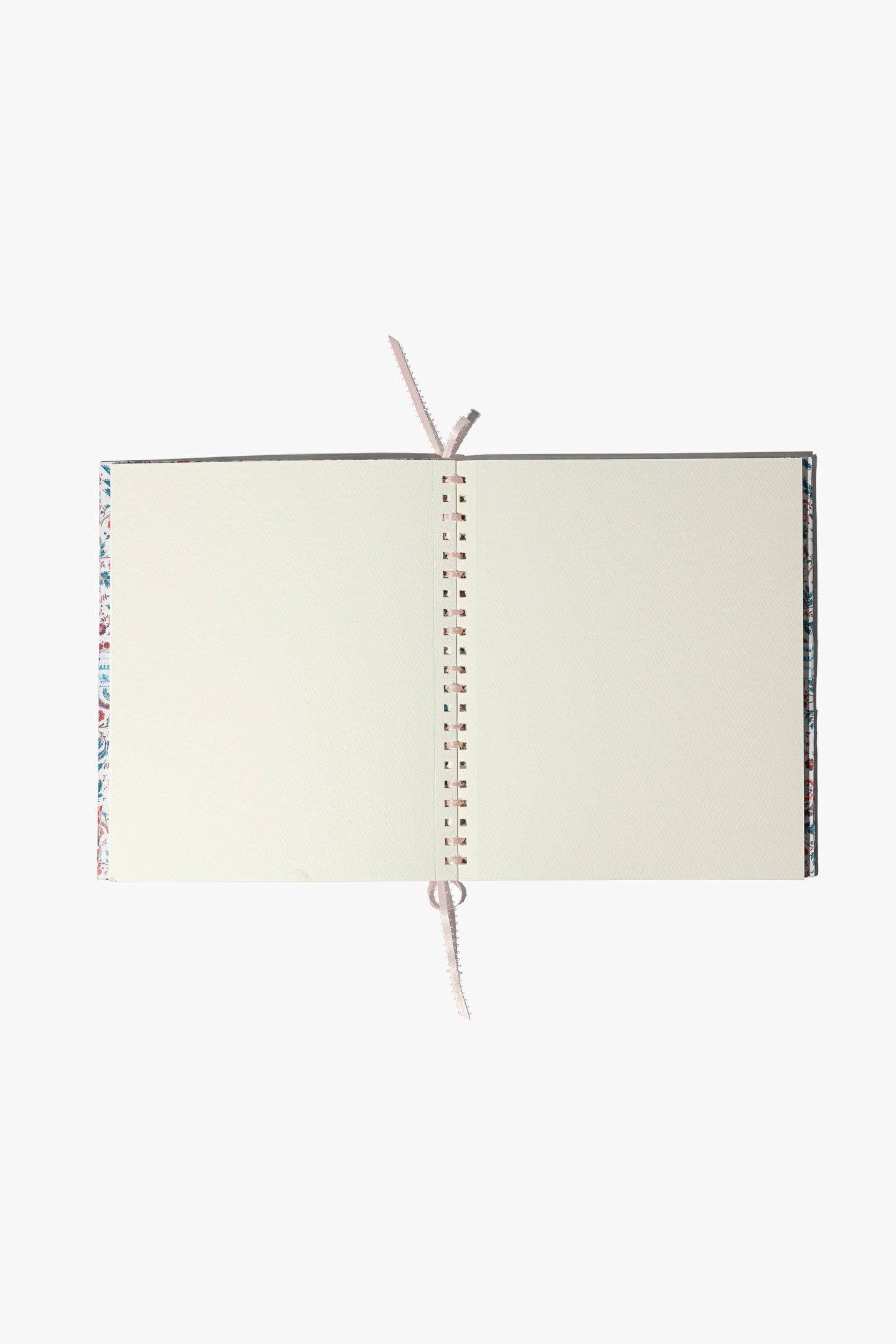 Cachemire Vines Swan Watercolor Book